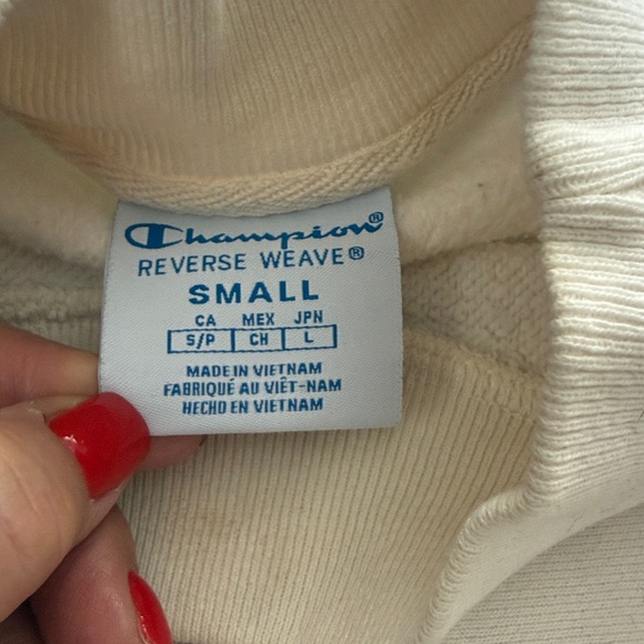 Champion Women's Light Cream Crewneck Sweatshirt with Logo - Picture 2 of 11